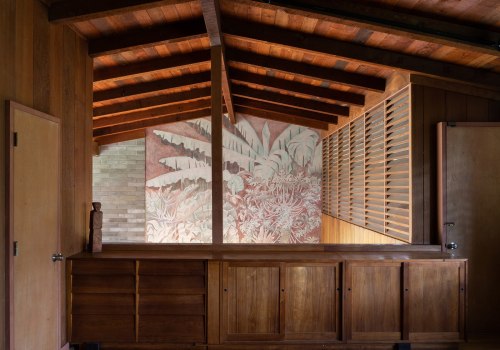 Exploring the Unique Characteristics of Hawaiian Architecture