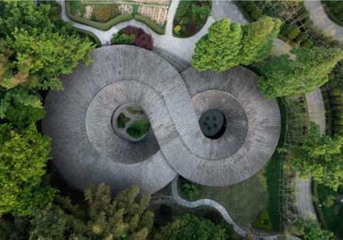 The Harmony of Humans and Nature in Hawaiian Architecture